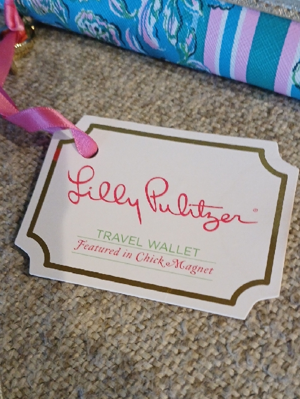 Lilly Pulitzer Turquoise Floral Travel Wristlet Wallet with Pink Trim - Picture 2 of 7